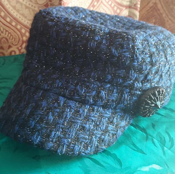 Hat/Cap - Picture 1 of 2